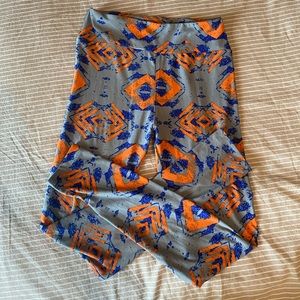 LulaRoe one size leggings